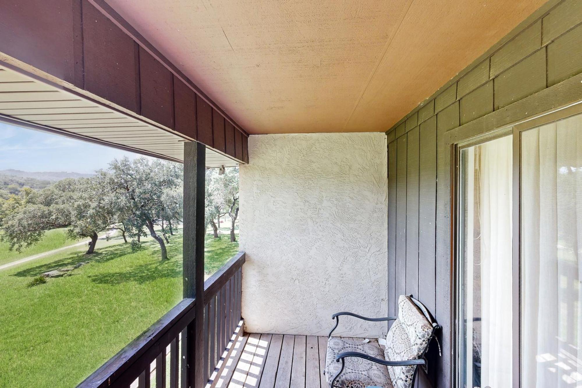 Condo On The Green Canyon Lake Extérieur photo